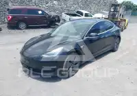 2019 Tesla Model 3 photo