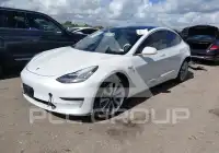 2019 Tesla Model 3 фото
