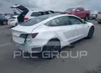 2019 Tesla Model 3 фото