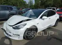 2019 Tesla Model 3 фото