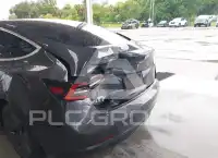 2019 Tesla Model 3 фото
