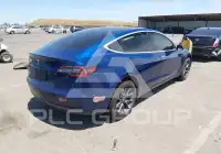 2019 Tesla Model 3 фото