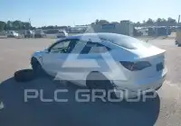 2019 Tesla Model 3 фото
