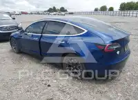 2019 Tesla Model 3 фото