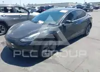 2019 Tesla Model 3 photo