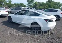 2019 Tesla Model 3 фото