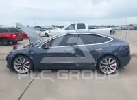 2019 Tesla Model 3 photo