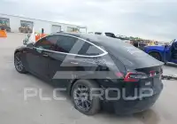 2019 Tesla Model 3 фото