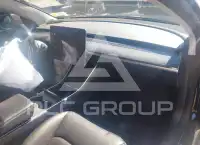 2019 Tesla Model 3 фото