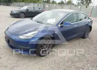2019 Tesla Model 3 фото