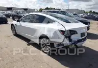 2019 Tesla Model 3 фото