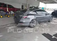 2019 Tesla Model 3 фото