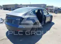 2019 Tesla Model 3 фото