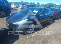 2019 Tesla Model 3 фото