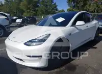 2019 Tesla Model 3 фото