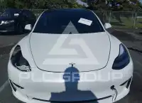2019 Tesla Model 3 фото
