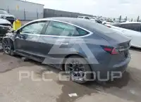 2019 Tesla Model 3 фото