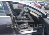 2019 Tesla Model 3 photo