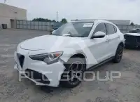 2019 Alfa Romeo Stelvio photo
