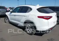 2019 Alfa Romeo Stelvio photo