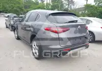 2019 Alfa Romeo Stelvio photo