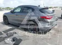 2019 Alfa Romeo Stelvio фото