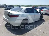 2019 Alfa Romeo Giulia photo