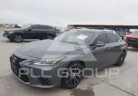 2019 Lexus ES350 photo