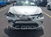 2019 Lexus ES350 photo