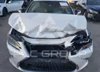 2019 Lexus ES350 фото