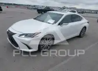 2019 Lexus ES350 photo