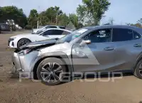 2019 Lexus UX200 photo