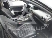 2019 Lexus IS300 фото