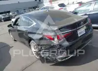 2019 Lexus ES300 photo