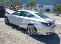 2019 Lexus ES300 фото