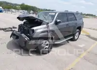2019 Toyota 4 RUNNER photo