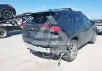 2019 Toyota RAV4 фото