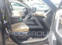 2019 Toyota RAV4 фото