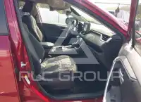 2019 Toyota RAV4 фото