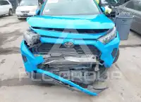 2019 Toyota RAV4 фото