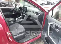 2019 Toyota RAV4 фото
