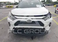 2019 Toyota RAV4 фото