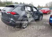 2019 Toyota RAV4 фото