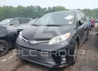 2019 Toyota SIENNA фото