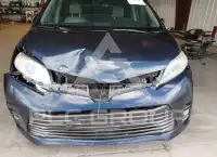 2019 Toyota SIENNA фото