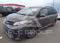 2019 Toyota SIENNA фото