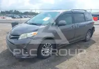 2019 Toyota SIENNA фото