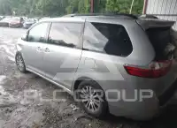 2019 Toyota SIENNA фото