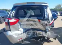 2019 Toyota SIENNA фото