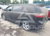 2019 Toyota SIENNA фото